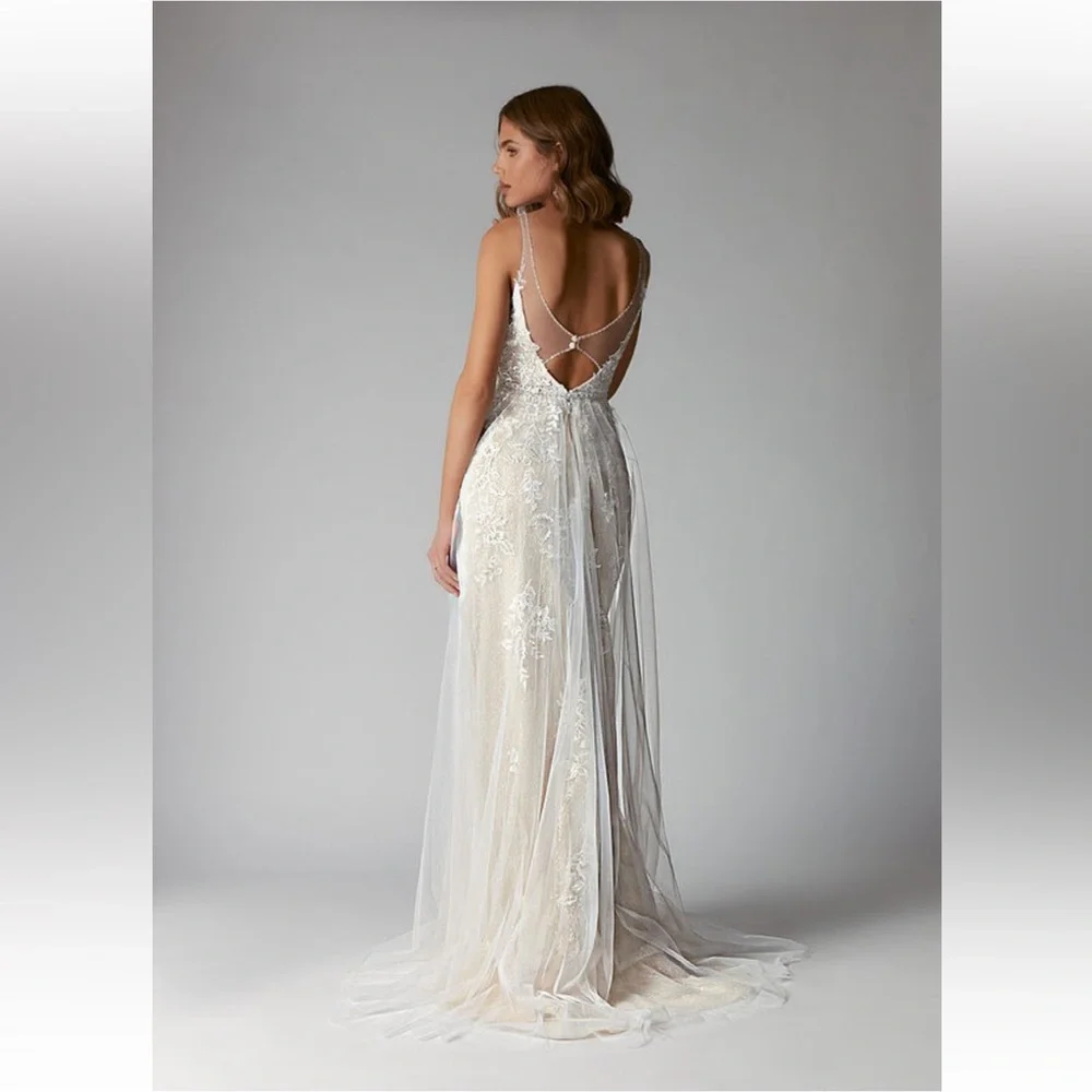 Brand New Azazie ‘Jasmina’ Wedding Dress-Size 10 - Picture 2 of 5